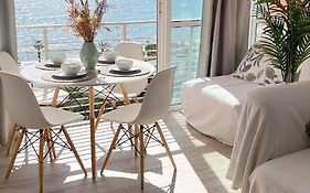 Apartamento en 1ª línea con piscina
